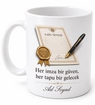 Tapu Sicil Müdürlüğü Çalışanına İmzalar Atıldı Tapu Teslim Kupa Bardak Hediye