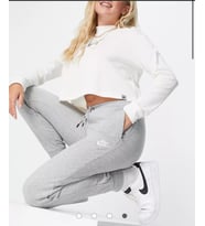 Nike Sportswear Essential Fleece Sweatpant Pamuklu eşofman altı
