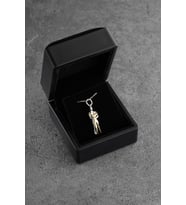 Silvano Jewelry 925 Ayar Gümüş Işıklı Kutudan Sarılan Aşk  Kolye