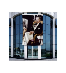 Üniformalı Kalpaklı Gazi Mustafa Kemal Atatürk Poster Bayrak Raşel Kumal 4x6 metre ATA25