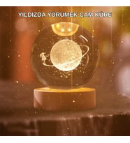 Mey İthalat® Kız Figürlü Sarı Cam Küre Işıklı Büyük Boy Ahşap Standlı Dekor