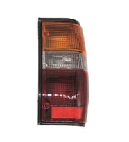 Mitsubishi L200 Sağ Stop Lambası Siyah 1990-1998