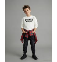 LCW Kids Beyaz Stranger Things Baskılı Erkek Çocuk Sweatshirt