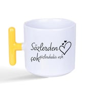 Sözlerden Çok Gözlerdedir Aşk Baskılı Sarı Kulplu T Kupa