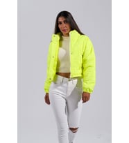 Kadın Neon Yeşil Dik Yaka Çıtçıtlı Fermuarlı Kısa Şişme Mont