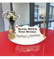 Sümen Ofis Doğal Beyaz Mermer İsimlik Haritalı Gold Tek Kalem ve Atatürk Biblosu