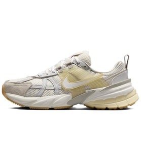 Nike V2K Run Womens Walking Shoes Reflektörlü Kadın Yürüyüş Ayakkabısı Krem