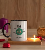 Kişiye Özel Terazi Burcuna Hediye Ahşap Altlıklı Mumlu Siyah Kupa