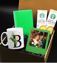 Kişiye Özel Harf Tasarım Kupa & 2'li Starbucks Latte & Yeşil Defter & Kişiye Özel Yeşil Ahşap Çerçeve