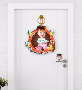 BK Gift Kişiye Özel Bebek Karikatürlü Çocuk Odası Ahşap Kapı Süsü-4