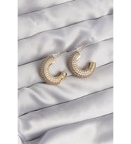 Pirinç Gold Renk Zirkon Taşlı Yarım Halka Küpe 5886 - HPSBYI6627-4730