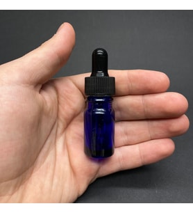 5Ml Mavi Cam Damlalıklı Şişe , Siyah Plastik Kapak , 5 Cc Mavi Cam Damlalıklı Şişe x 6 Adet