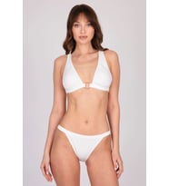 Kadın Gold Halka Detaylı Beyaz Üçgen Bikini Takımı