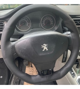 DİKİŞLİ DİREKSİYON KILIFI DAMARLI SİYAH DERİ SİYAH DİKİŞLİ PEUGEOT 301 İÇİN