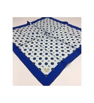 Geometrik Logolu Desen Gold Seri Twill Eşarp Eşarp Askısı ile Birlikte 90x90 cm 