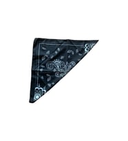 Yaprak Desenli Bandana