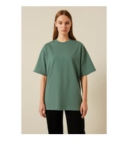 Kadın Bisiklet Yaka Oversize %100 Pamuk T-Shirt (Beyaz)