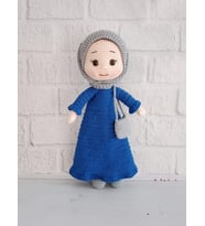 Mavi Elbiseli Ravza Bebek Amigurumi Organik Oyuncak
