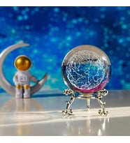 Dekoratif Metal Ayaklı Yıldız Haritası Tasarımlı 3D Cam Küre 6cm