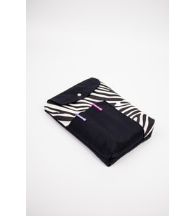 Kitap Defter Tablet Çantası Kanvas Zebra Desenli Organizer 25x30 cm (Siyah - Beyaz)