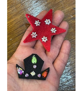 YILDIZ 6 CM TAÇ 4X3 CM KEÇE TAŞ İŞLEMELİ APLİKE ARMA DİKİŞ HOBİ AKSESUARI