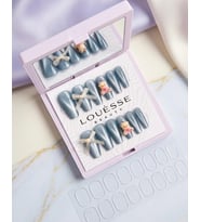 Louésse Baby Blue Bear Takma Tırnak 12’li Mavi Cat Eye Parlak Ayıcık Figürlü Sevimli Nail Set
