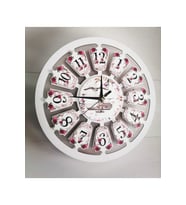 bilge Tasarım Çiçek detaylı Favori Duvar Saati 40 x 40 CM (Karışık)