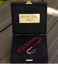 Kişiye Özel Ateş Kehribar Harfli Tesbih – Premium Kutulu Hediye Tesbih Seti - Sertifikalı Kehribar Tesbih (Kırmızı)