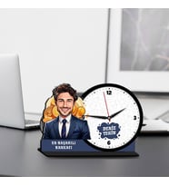 Erkek Bankacıya Hediye Karikatürlü MDF Masa Saati