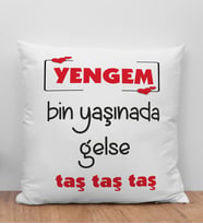 BK Gift Yengem Bin Yaşınada Gelse Taş Tasarımlı Beyaz Kırlent Yastık, Ev Hediyesi, Doğum Günü Hediyesi