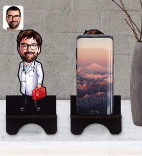 BK Gift Kişiye Özel Erkek Acil Tıp Teknisyeni Karikatürlü Ahşap Biblo Telefon Standı-1