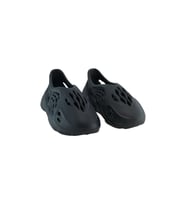 Delikli Yeezy Foam Runner Unisex Spor Ayakkabı (Siyah)