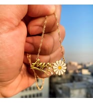 Kadın Gümüş Kolye - Ayşe Yazılı Papatya Isim Kolye • Işıklı Kutuda • Sevgiliye • Eşe • Anneye Hediye (Sarı)