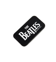 Planet Waves 1CAB4-15BT1 Beatles Logo Kutulu Pena Seti (Koleksiyonluk) Lisanslı Metal Kutu, 15 Adet Karışık Pena ve Özel Hediye Paketi