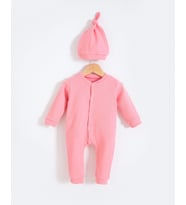 Tarz Şapkalı Fitilli Penye Bebek Tulum Pembe