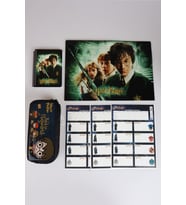 LİSANSLI HARRY POTTER KALEM ÇANTASI,BLOKNOT, ÇITÇIT DOSYA VE 24'LÜ OKUL ETİKETİ KIRTASİYE SETİ "DEKOMUS CEP DEFTERİ HEDİYELİ"