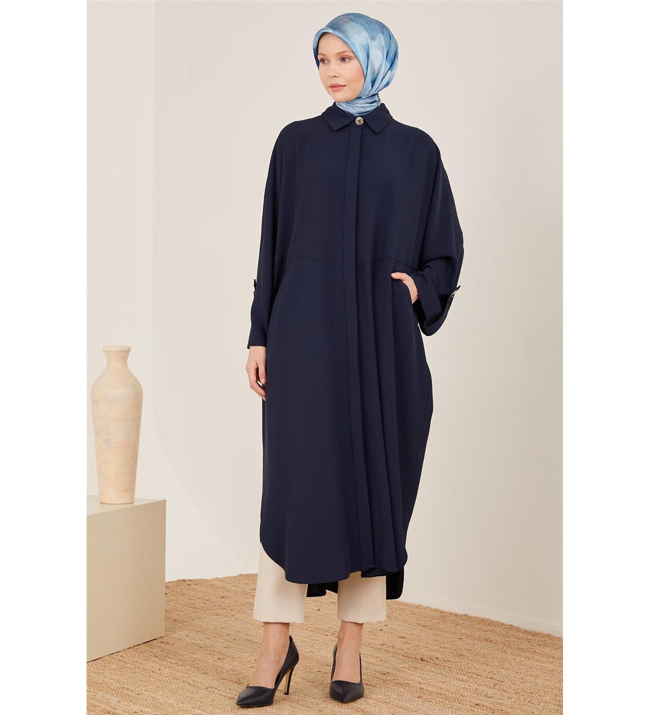armine-oversize-apoletli-kap-