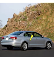 VW Jetta 2015-2018 Sağ Kapı Orta B Direği Kaplaması Siyah 5C6853290
