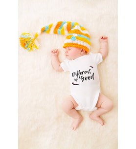 Unisex Bebek Different Is Good Baskılı Body Zıbın
