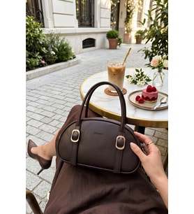 Tokalı Oval Kesim Trend Model Kadın El ve Omuz Askılı Çapraz Çanta