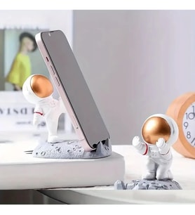 Astronot Şeklinde Telefon Tablet Tutacağı Masaüstü Dekoratif Fonksiyonel Stand Hediyelik Aksesuar