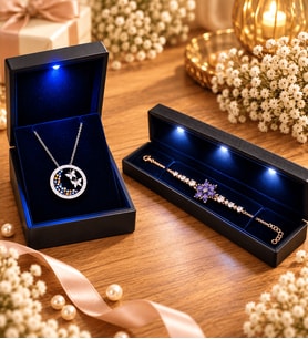 925 Ayar Gümüş Kadın Takı Seti Rose Kelebek Yuvası Kolye ve Mor Ametist Taşlı Lotus Bileklik Işıklı Kutulu