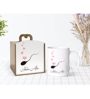 BK Gift Kişiye Özel Ahşap Kutuda Aşık Hücre Tasarımlı Beyaz Kupa Bardak-1
