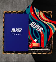 eJOYA Kişiye Özel Defter & Kalem & Mousepad & Usb Bellek Hediye Kutusu 112955