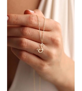 Kişiye Özel 925 Ayar Gümüş Minimal Kelebek Detay Harf Kolye (Gold)