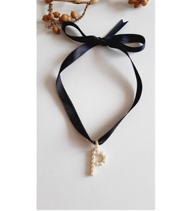P HARF TARZ İNCİLİ KURDELA CHOKER KOLYE