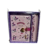 VICTORIA'S JOURNALS 525-1974 HUSH HUSH KUROMİ KİLİTLİ 13x18cm 80gr.160YP.ÇİZGİLİ DEFTER + KALEMLİK S