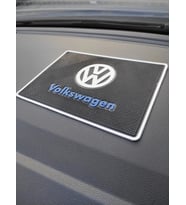 VOLKSWAGEN  Logolu Kaymaz Torpido Üstü Ped (Çok Renkli)