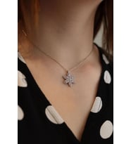 925 Gümüş  Pembe Baget Taşlı Çiçek Kolye