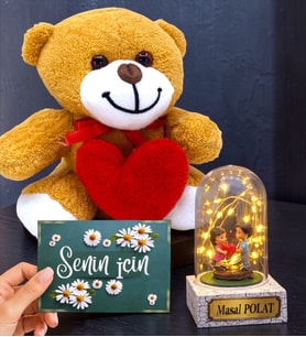 Sevimli Kalpli Peluş Ayıcık ve Led Işıklı Kişiye Özel Fanus (Model 8)